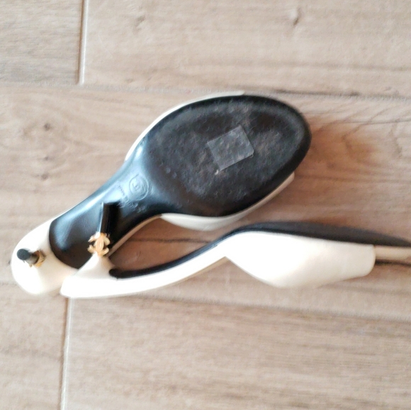 SOLD Ivory CC Heel Sandals Lambskin - Picture 5 of 7